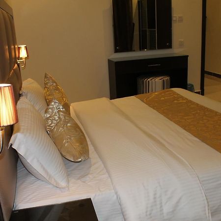 فندق دولف الرياض شارع العمرة Doolv Hotel מראה חיצוני תמונה